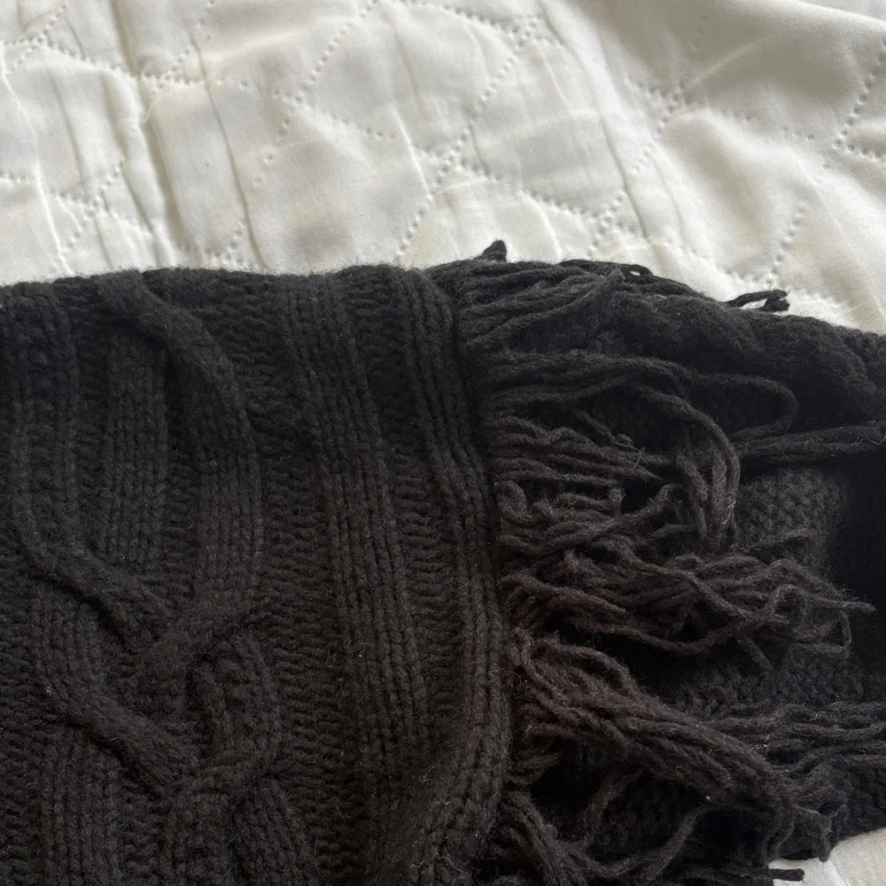 Ralph Lauren Black Label Fringed Cable Knit Sweater - Picture 3 of 6